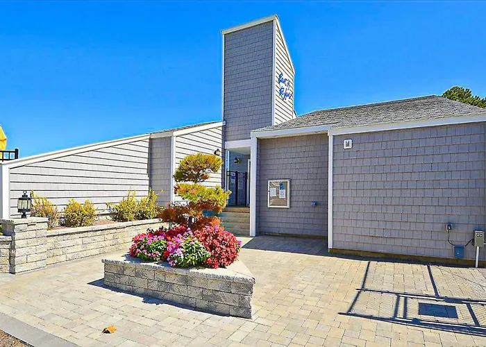 East Of The Sun --- 40026 E Sun Dr Unit 611