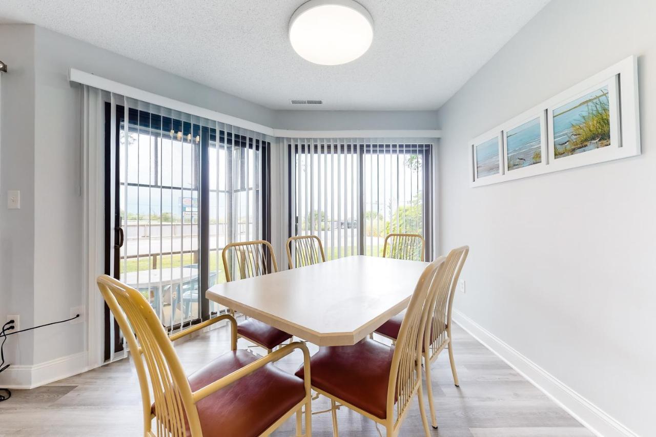 East Of The Sun --- 40026 E Sun Dr Unit 611 *